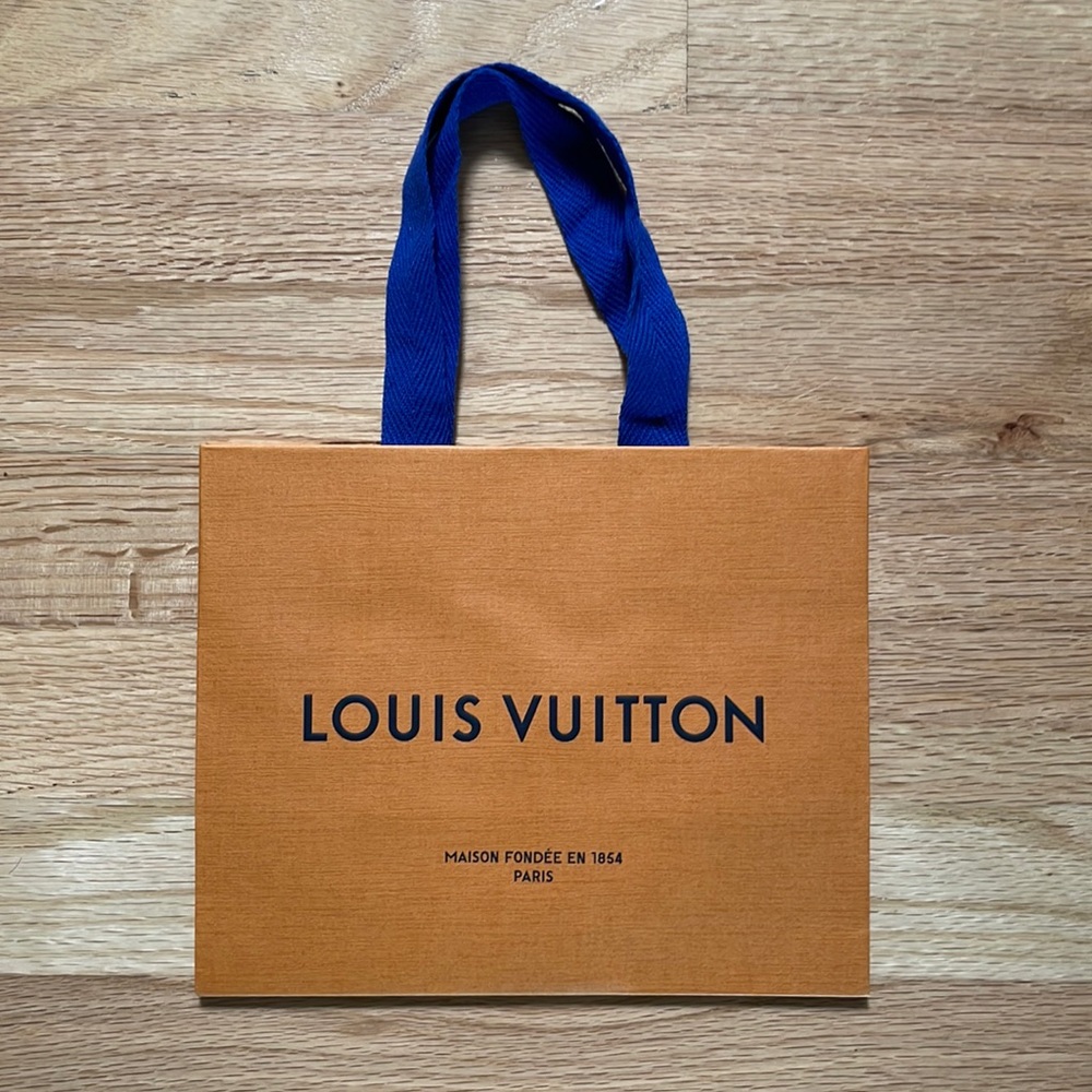 Louis Vuitton Gift Bag and Card